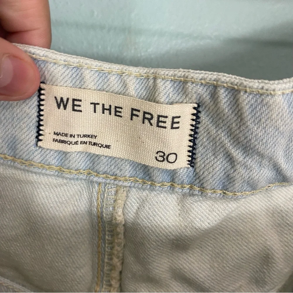Free People We The‎ Free Moxie Short In Bleached Light Wash Blue Size 30 Barrel